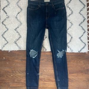 Free People skinny jeans. Size 28. Gently used